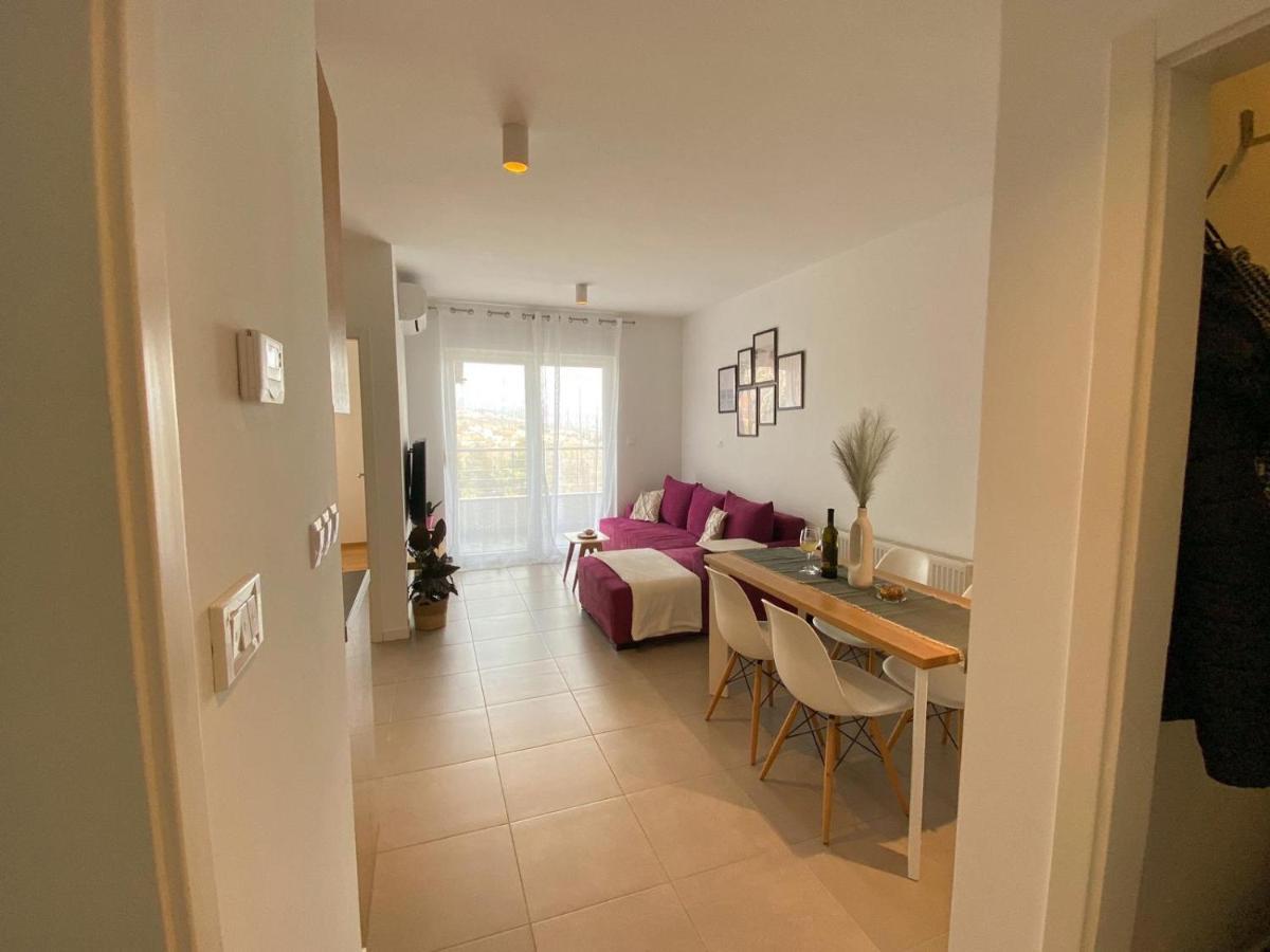 Portview Apartment Rijeka Eksteriør billede