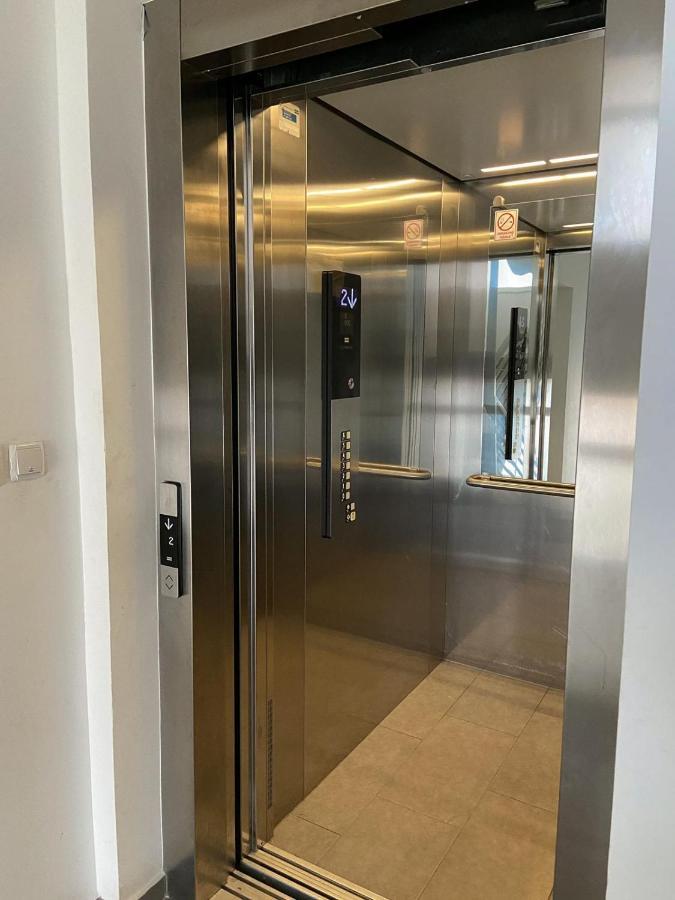 Portview Apartment Rijeka Eksteriør billede