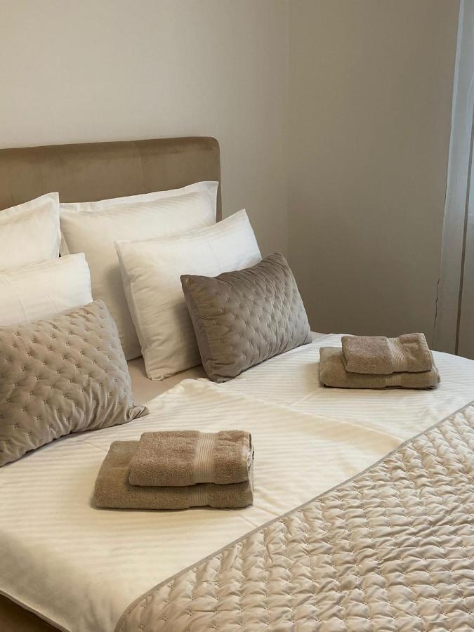 Portview Apartment Rijeka Eksteriør billede